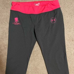 Under Armor knee length leggings